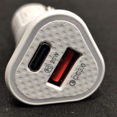Авто USB зарядка адаптер YY-C06 от прикуривателя 12v зарядное Белый