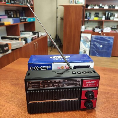 Радиоприёмник с солнечной панелью FM USB MicroSD и фонариком NS-8126S на аккумуляторе Чёрный с красным