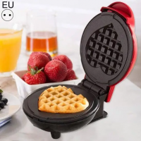 Электрическая мини вафельница Waffle Maker с антипригарным покрытием в форме Сердца Красная