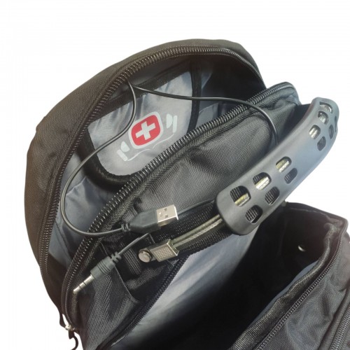 Рюкзак городской Swiss Bag 8810-1 с дождевиком 503325 см 32 литра с USB и AUX выходами Чёрный