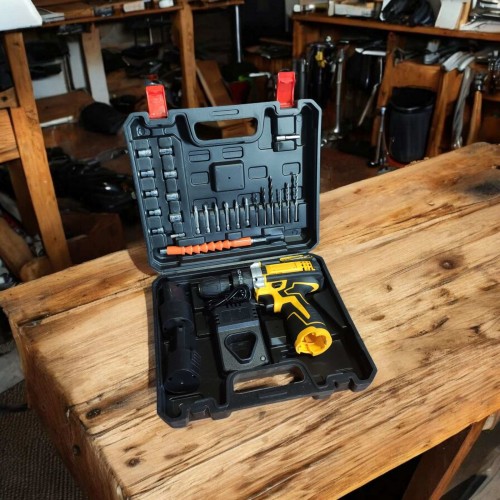 Аккумуляторный шуруповерт набор слесарного инструмента в кейсе DW12V 2 АКБ Желтый